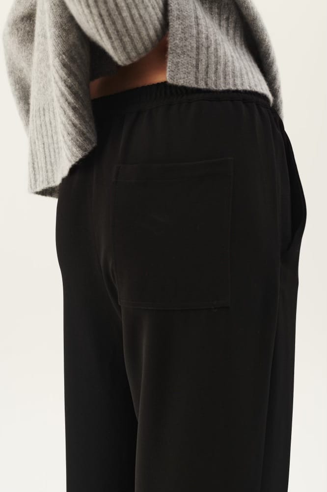 Rue de Tokyo - Palla Heavy Crepe Pants, Black
