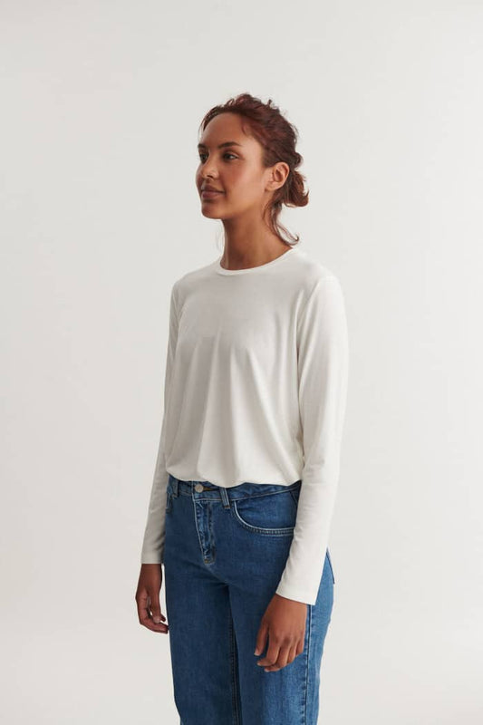 Basic Apparel – Jolanda LS Tee, Off White