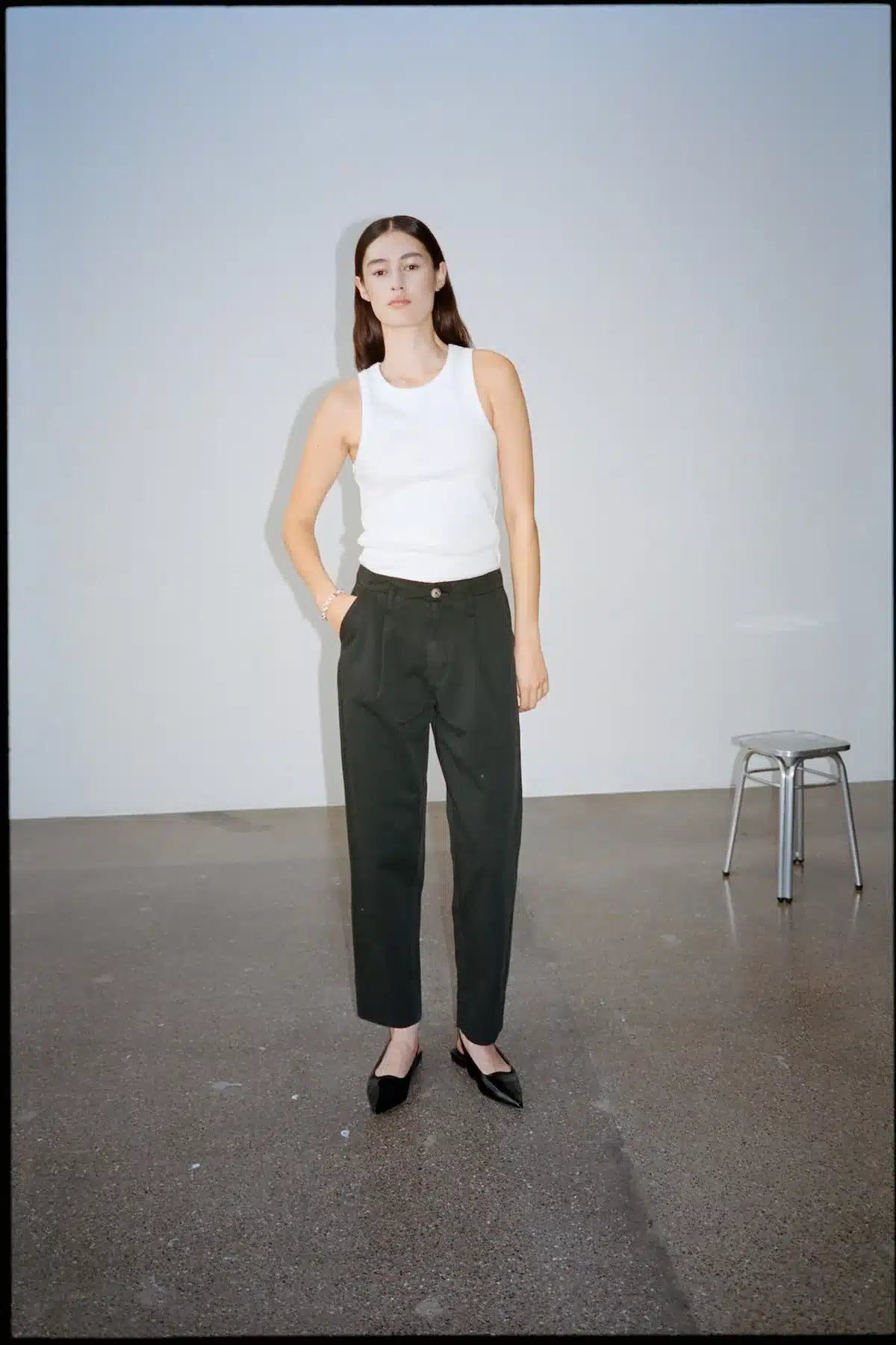 Rabens Saloner - Raina Canvas Light Pleat Pant, Faded Black