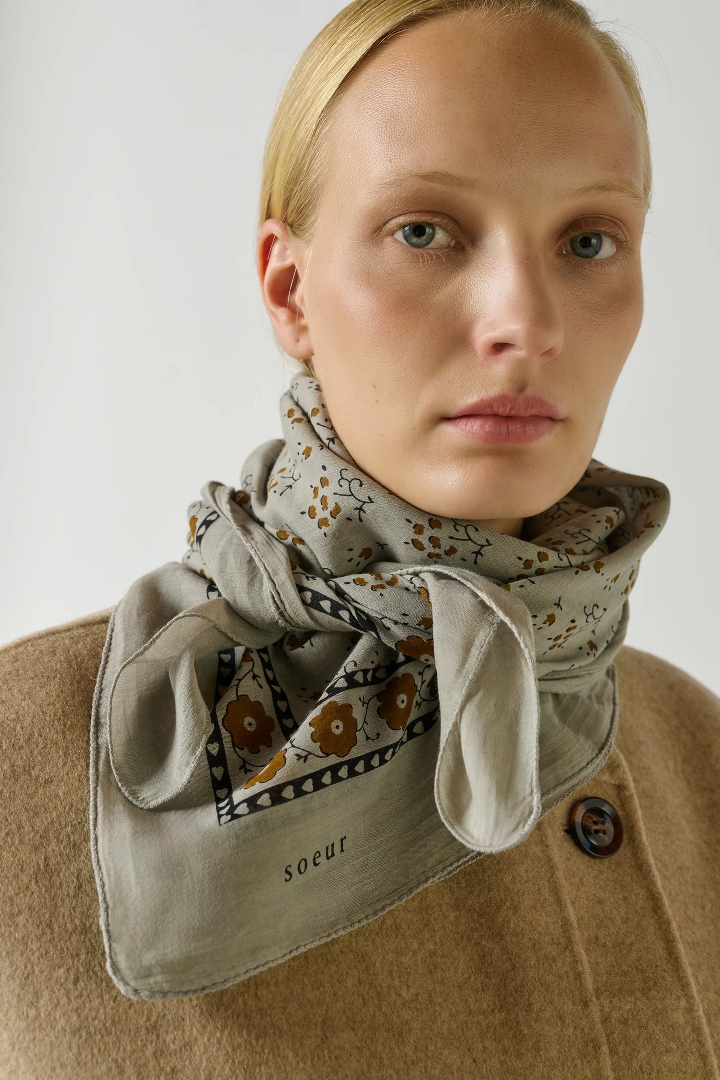 Soeur - Foulard Classiq Scarf, Grey/Brown