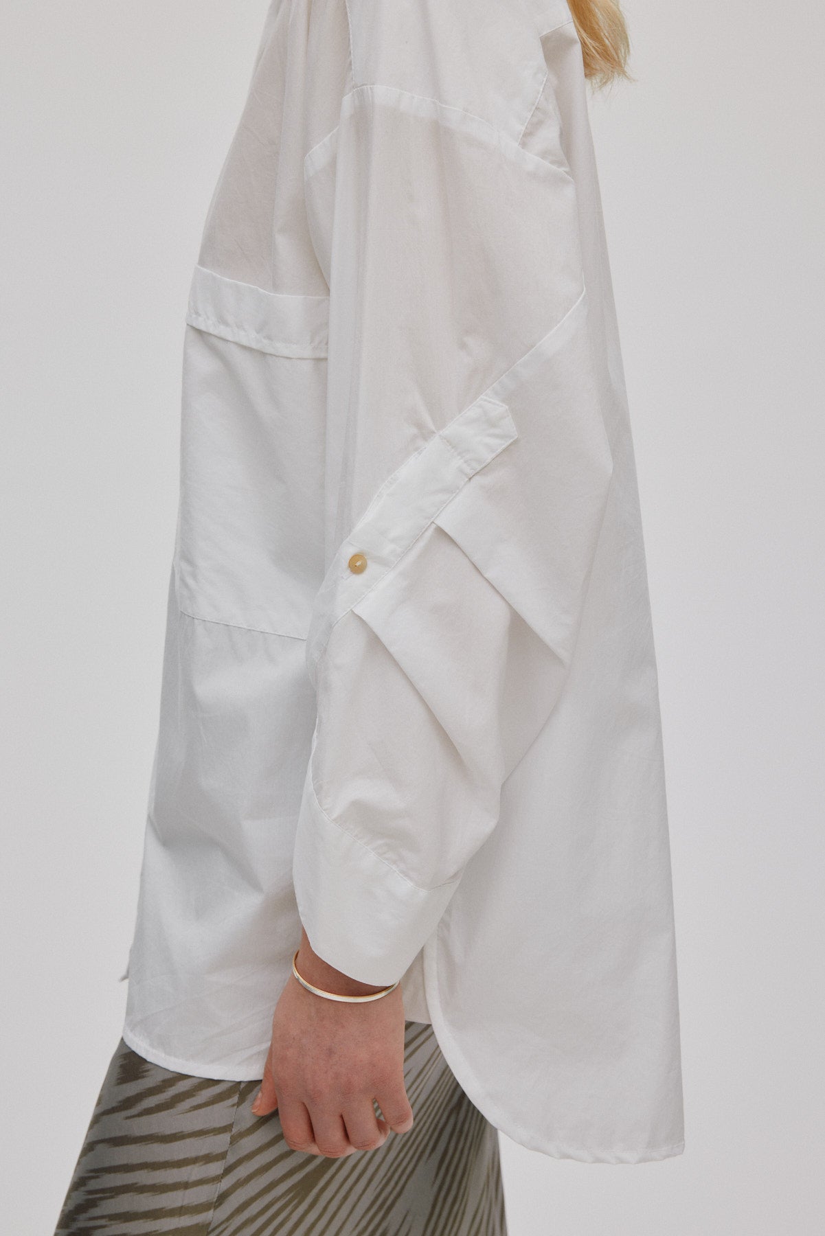Rabens Saloner - Susan Poplin Twist Cuff OS Shirt, Asphalt