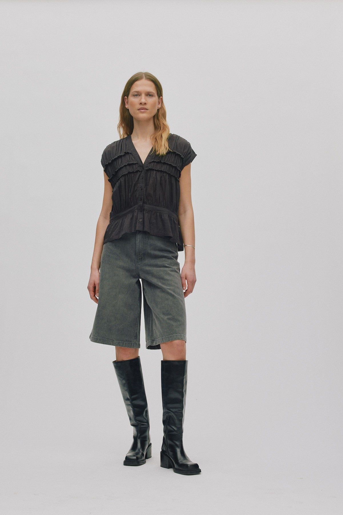Rabens Saloner - Elenor Voile Frill Top, Liquorice