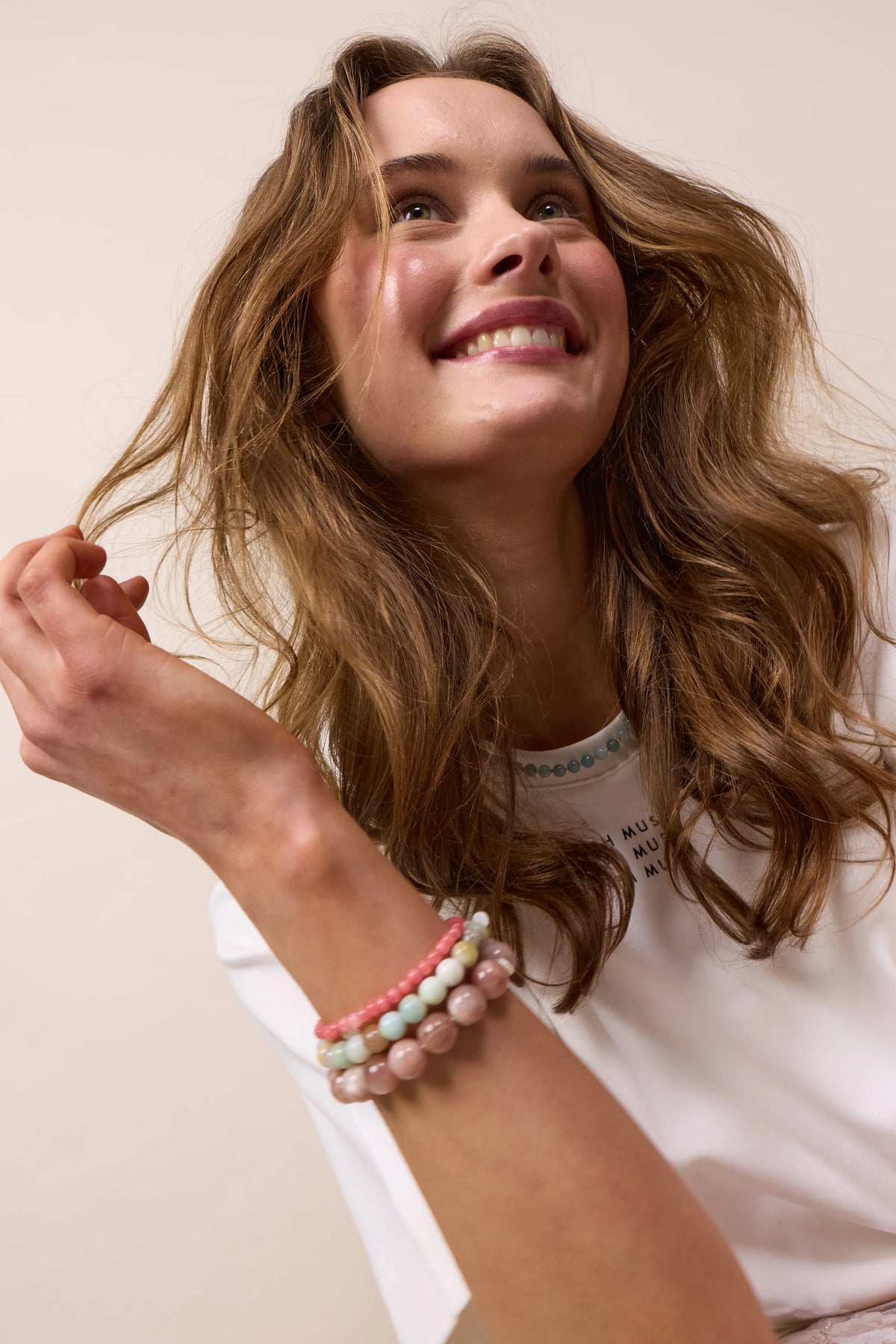Soï - Petite Redstone Quartz Stretch Armbånd