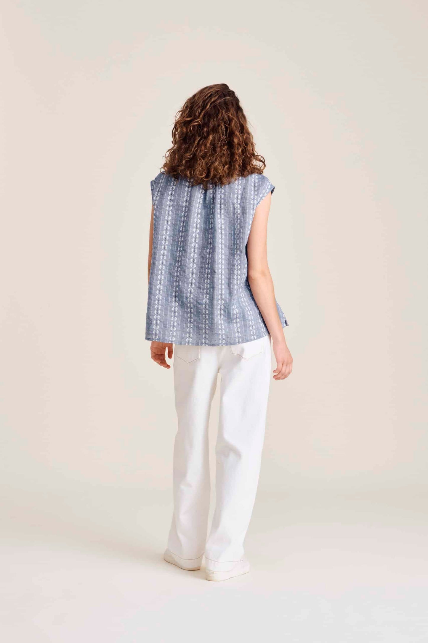 Nué Notes - Benicia Shirt, Chambray Stripe
