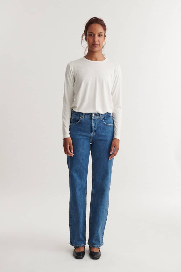 Basic Apparel – Jolanda LS Tee, Off White