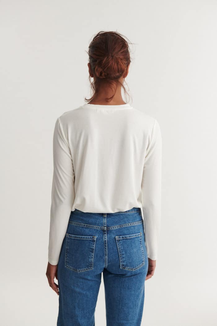 Basic Apparel – Jolanda LS Tee, Off White