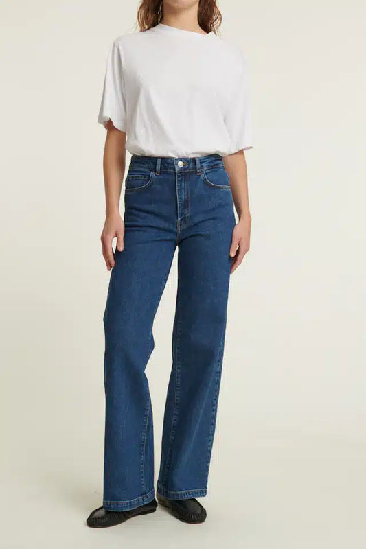 Basic Apparel - Enya Jeans, Mid Blue
