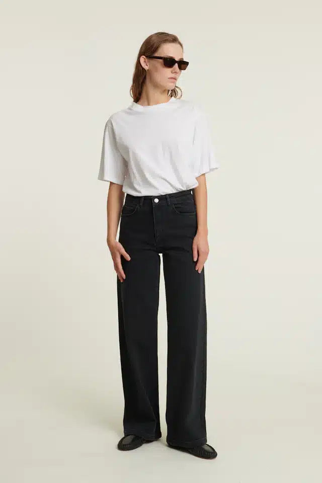 Basic Apparel – Enya Jeans, Black