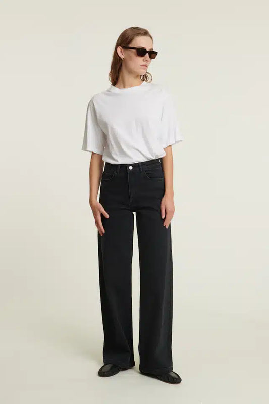 Basic Apparel – Enya Jeans, Black