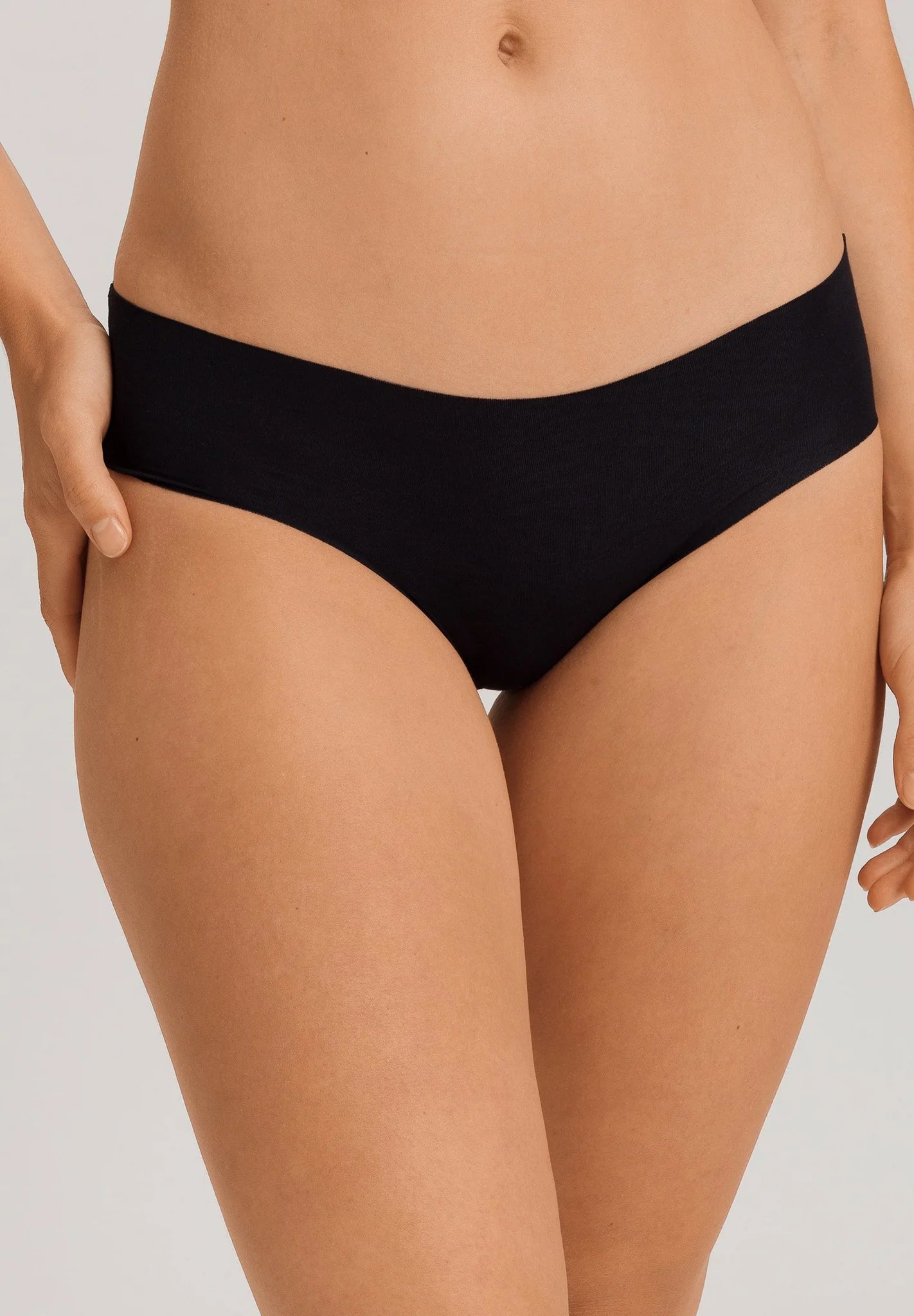 Hanro - Invisible Cotton Midi Briefs, Black