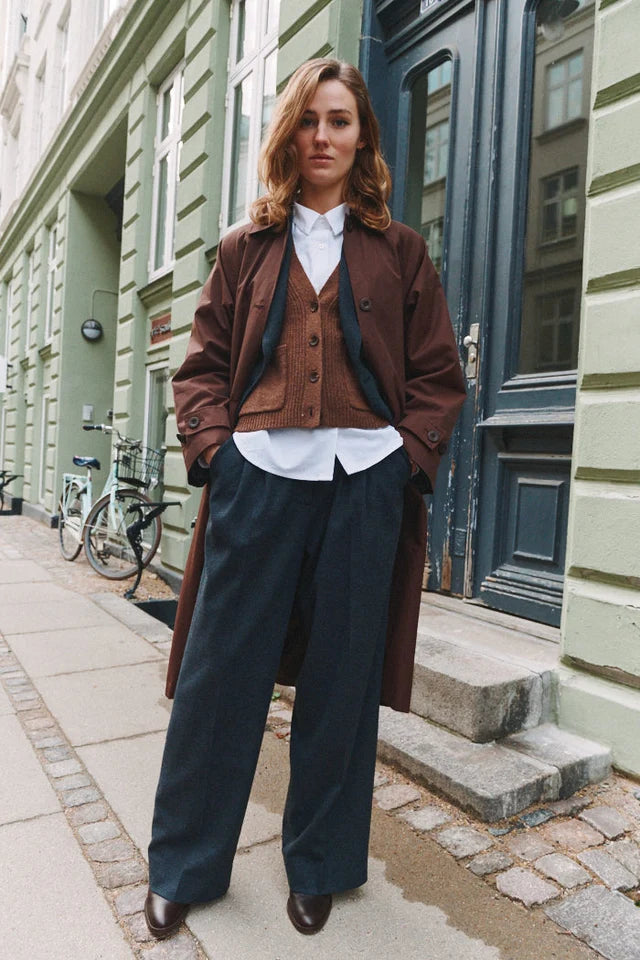 Basic Apparel - Marjo Pants, Blackened pearl / black