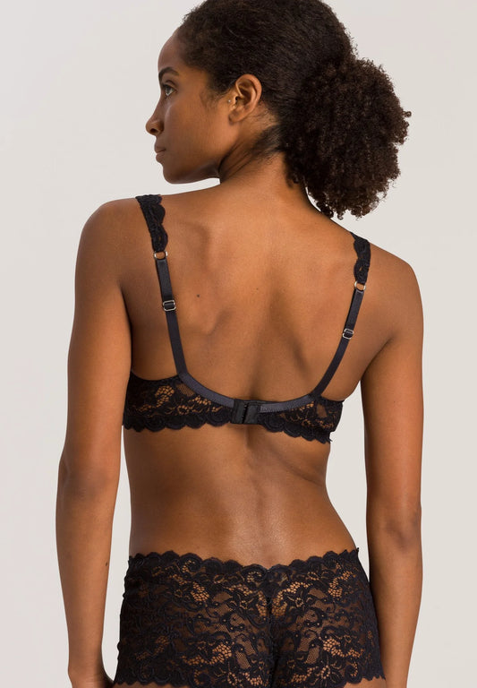 Hanro - Moments Elegant French Lace Soft Cup Bra, Black