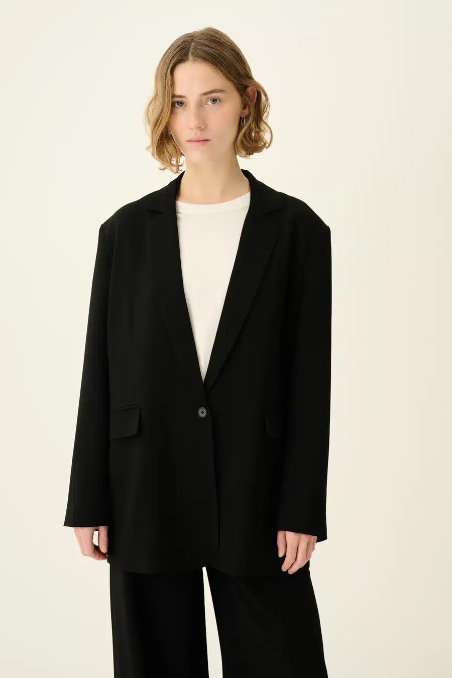 Rue De Tokyo - Cica Recycled Heavy Crepe Blazer, Black