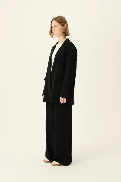 Rue De Tokyo - Cica Recycled Heavy Crepe Blazer, Black