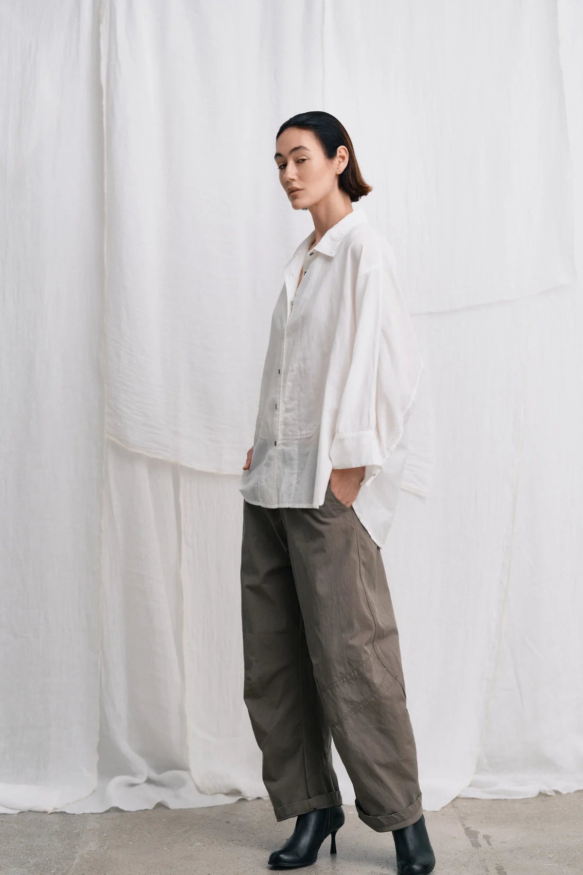 Rabens Saloner - October Ultility Shaped Pants, Asphalt