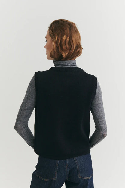 Basic Apparel - Sisa Vest, Black