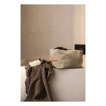 La Cerise Sur Le Gâteau - Iona Cotton Cube Toilet Bag, Ginger